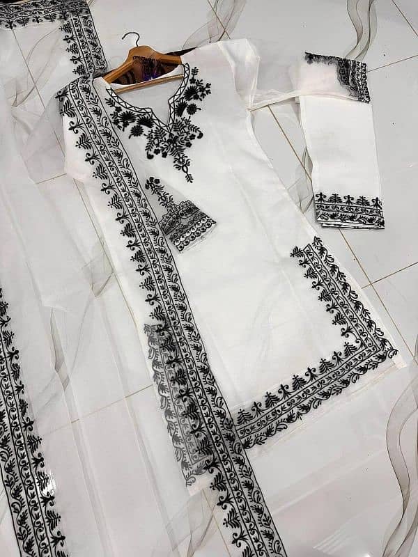 3 PCs set for women stitched suit 3