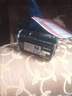 Sony handy cam HRD-PJ10E