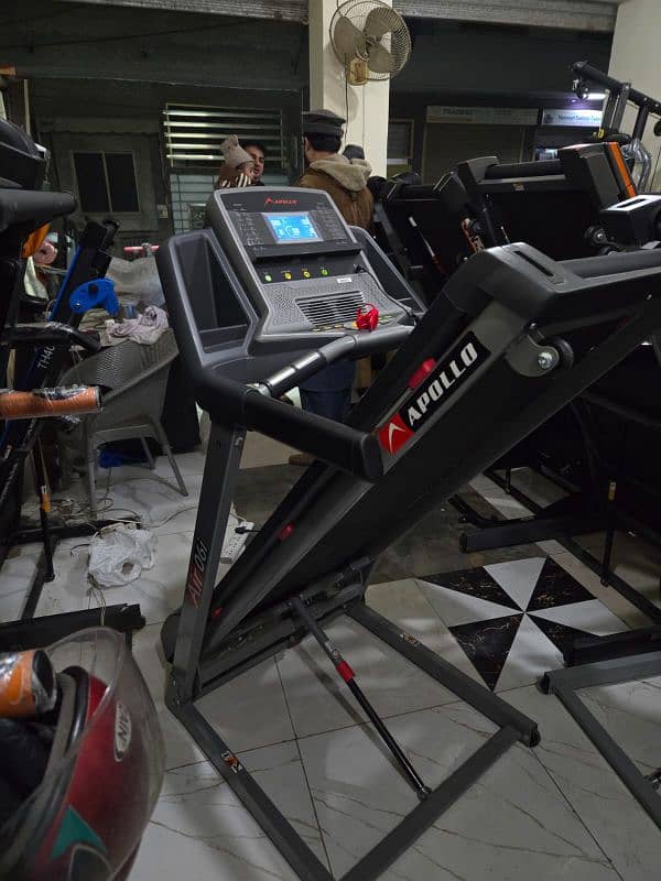 treadmils. (0309 5885468). ellapticals. spin bikes. gym cycles. home gym 1