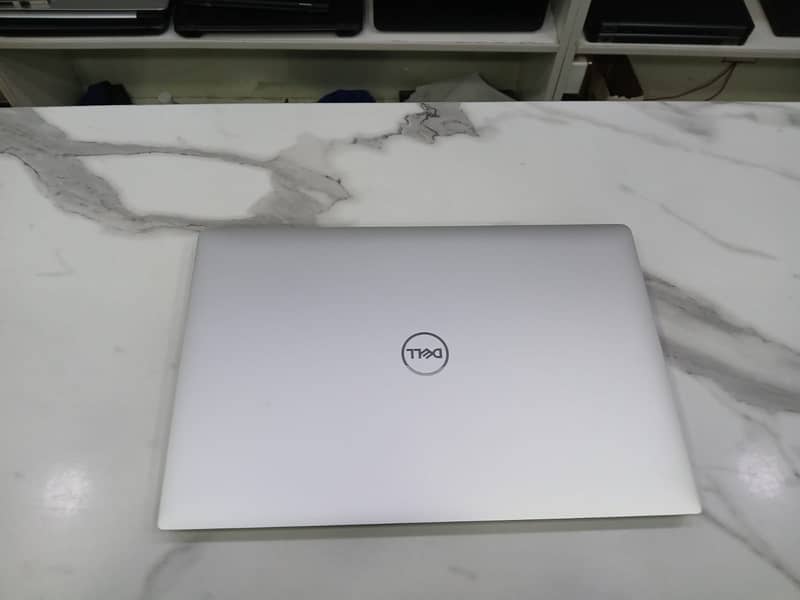 Dell Precision 5540 0