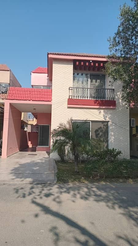 Beautiful 5 Marla full house available for rent on best location of bahria town lahore 6