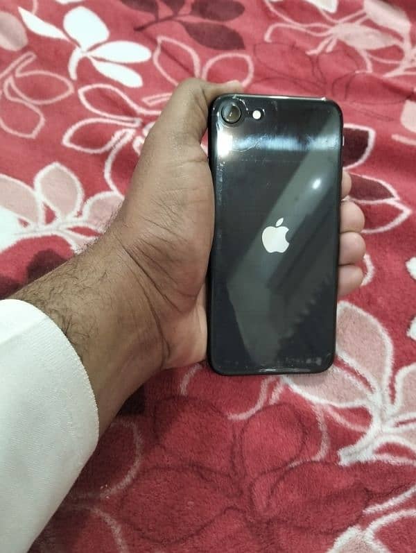 iPhone SE 2020 128GB PTA approved 4