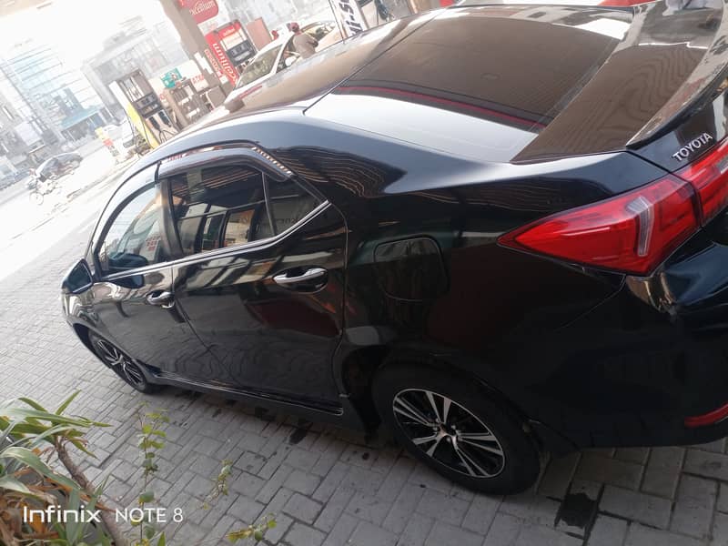 Toyota Corolla Altis 1.8  2014 6