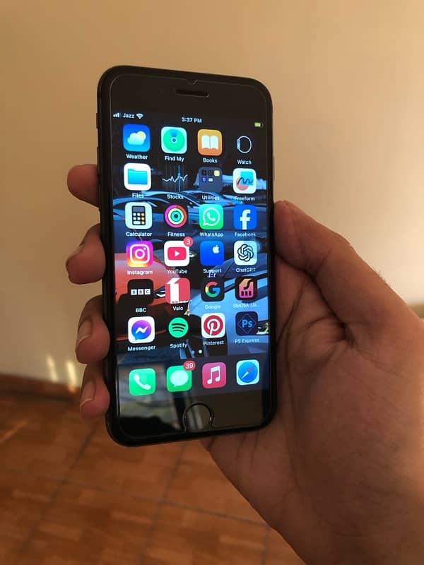 iPhone 8 64GB Non PTA Fu 2