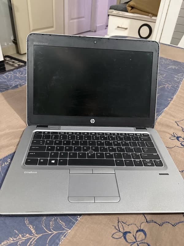 Hp Elite book 820 G3 At  a Resonable Price 1