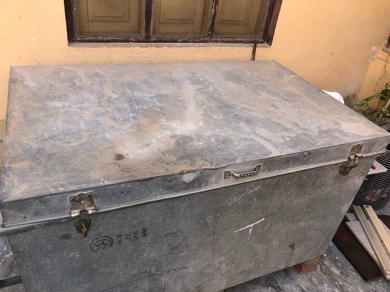 trunk for sale 0