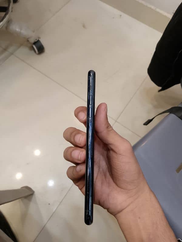 IPHONE 11 PRO MAX 64GB JV 5