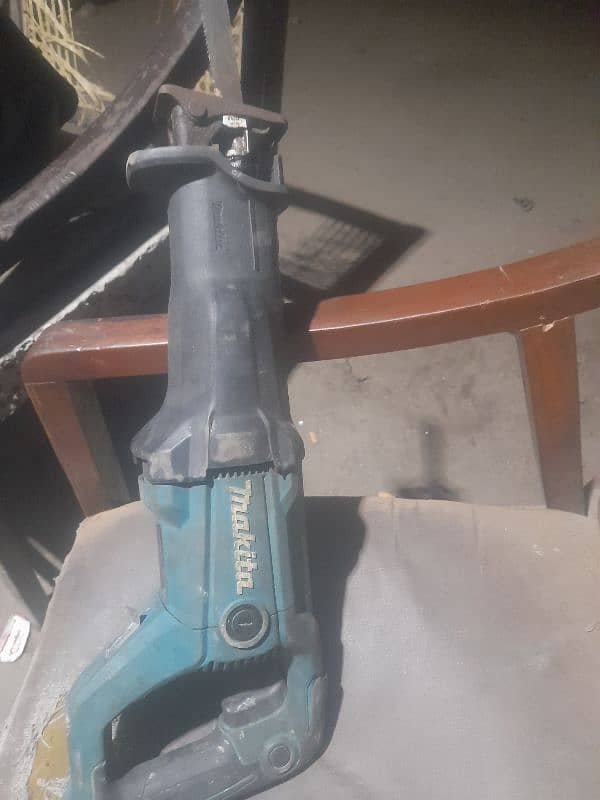 matika reciprocating saw 1200W 1