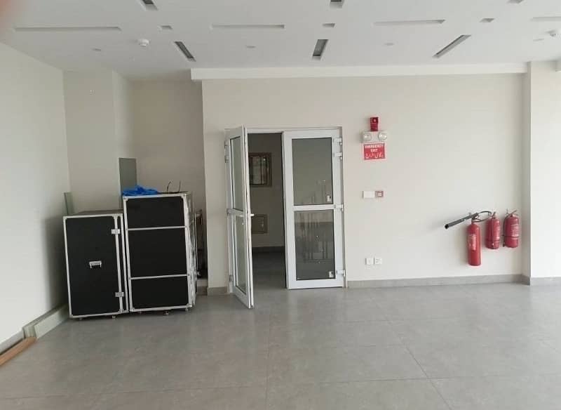 4 Marla Brand New Plaza 4th Floor Office With Elevator For Rent In DHA Phase 6 Main Boulevrad, Lahore. 0