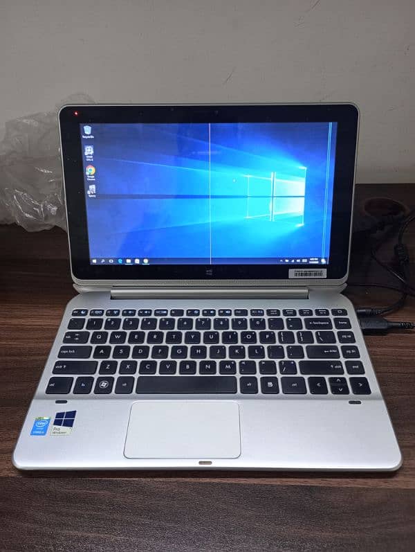 Haier Y11B Laptop + Tablet 1