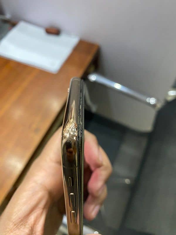 iPhone XS Max 256Gb Non-Pta 8