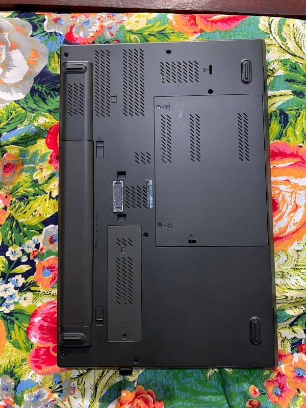 Lenovo Laptop workstation 2