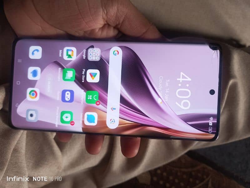 OPPO Reno 10 Pro + 5G 1