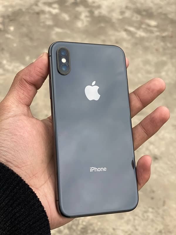 iPhone X - 64Gb - Officially PTA Approved - 70% Health 0