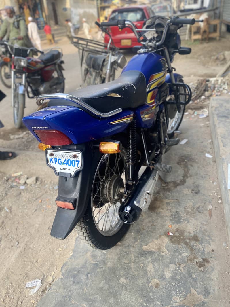 i am selling honda prider 100cc bike good condition 0