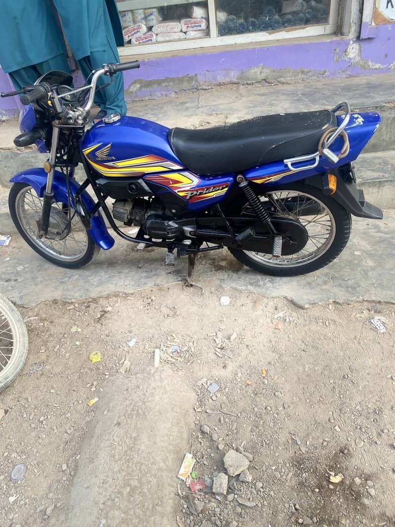 i am selling honda prider 100cc bike good condition 1