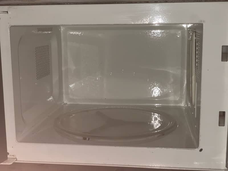 LG microwave 2