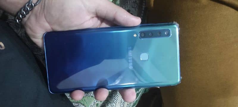 Samsung Galaxy A9 6/128gb 0