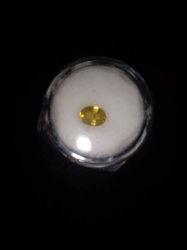 Real Siri Lanka Yellow Sapphire (Pukhraj) 1