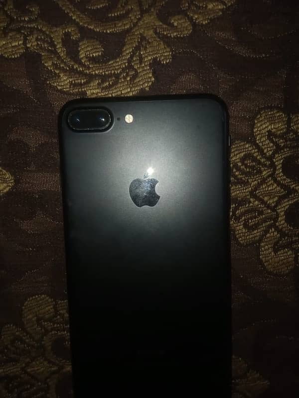 I phone 7 plus pta approved 128 gb 9