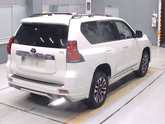 Toyota Prado 2021 5