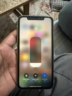 iphone xr 128gb 4 month sim time