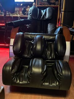 Massage Chair For Sale(Read Add Description)