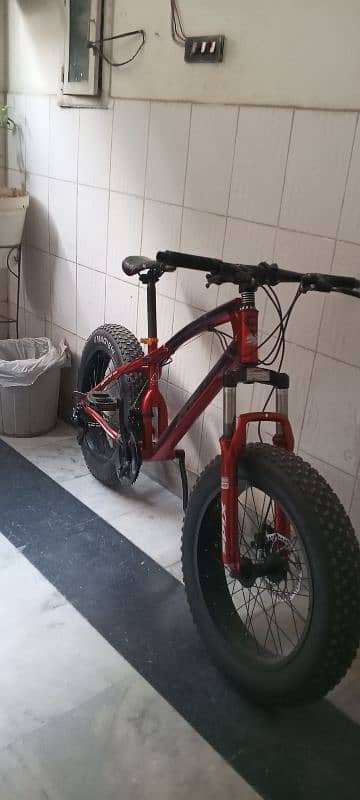 fad bike small size red color 10/9 condition 0