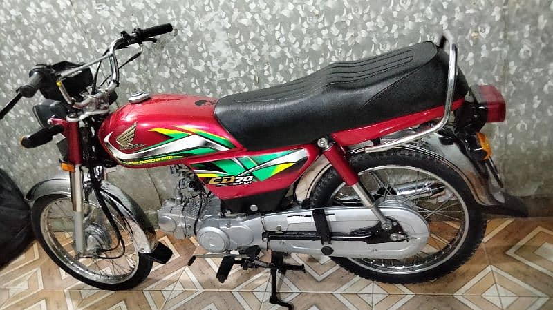 Honda cd 70 2022 model lush bike urgent sale 3