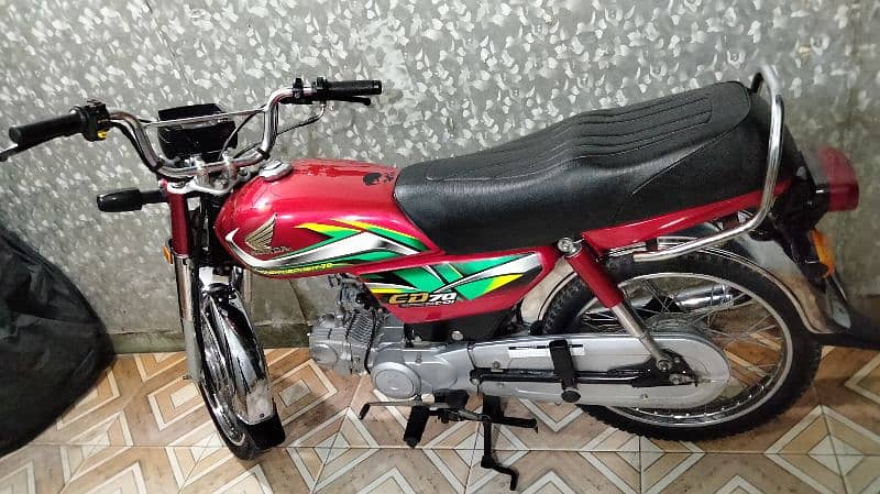 Honda cd 70 2022 model lush bike urgent sale 7