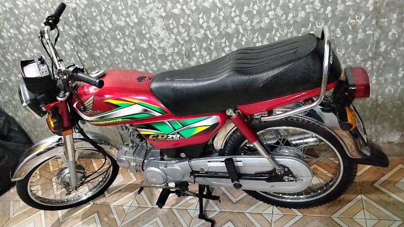 Honda cd 70 2022 model lush bike urgent sale 9