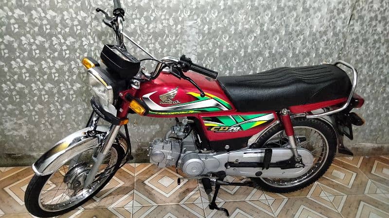 Honda cd 70 2022 model lush bike urgent sale 10