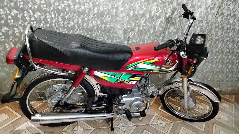 Honda cd 70 2022 model lush bike urgent sale 19