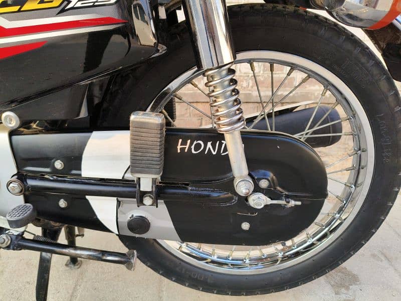 Honda CG 125 23/24 Brand New Condition 3