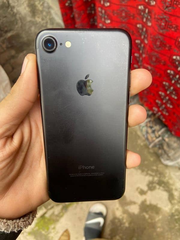 iPhone 7 32 GB 76 health full genion phone ha 2