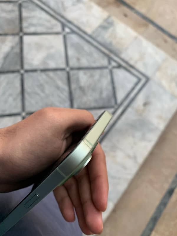 iPhone 15 plus 128gb green factory unlock 4