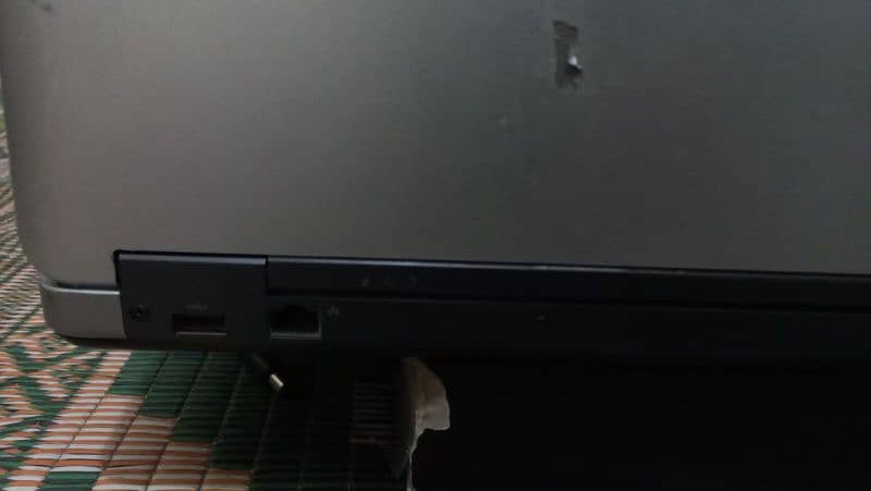 Laptop Dell Core i7 4th Gen 5