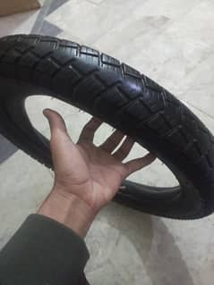 Yamaha ybr f Tyre and tube