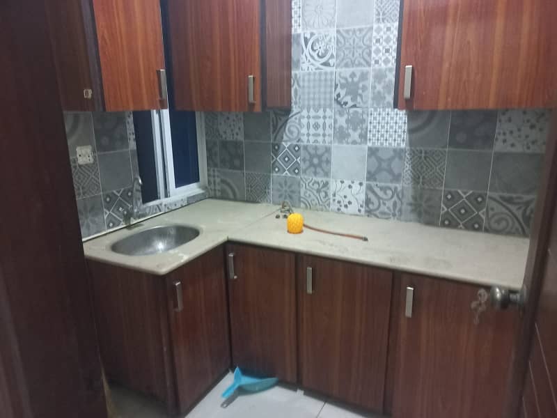 VIP NEW 3 BEDROOM FLAT FOR RENT WITH 4 WASH ROOM WITH LIFT PARKING 2 KITTCHEN 19