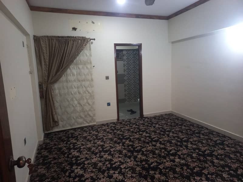 VIP NEW 3 BEDROOM FLAT FOR RENT WITH 4 WASH ROOM WITH LIFT PARKING 2 KITTCHEN 24