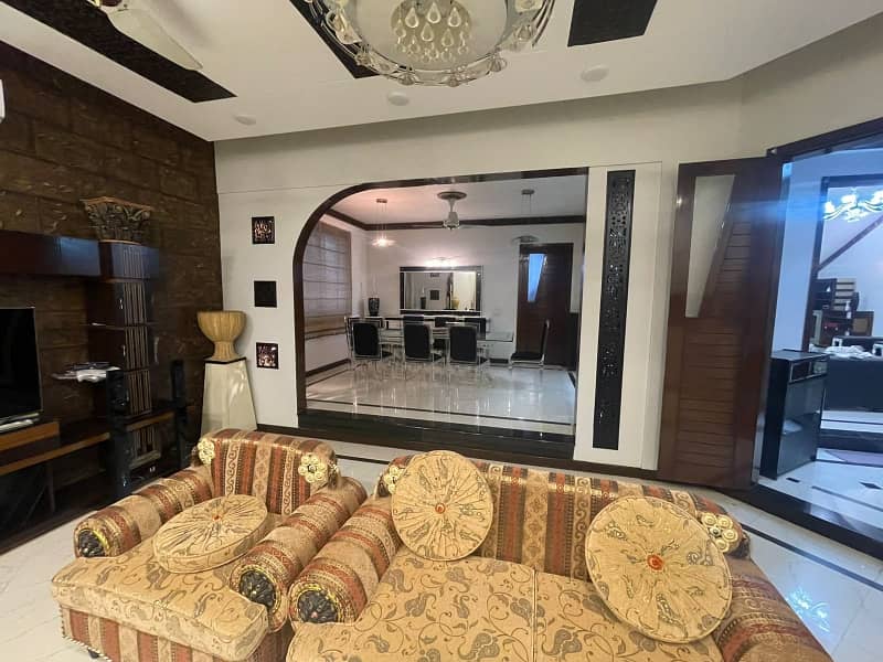 VIP LAVISH FURNISHED BUNGALOW FOR RENT FULLY RENUWATED AVAILABLE FOR LOUNG TIME 0