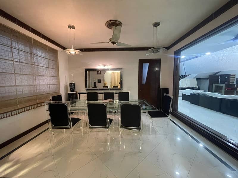 VIP LAVISH FURNISHED BUNGALOW FOR RENT FULLY RENUWATED AVAILABLE FOR LOUNG TIME 4