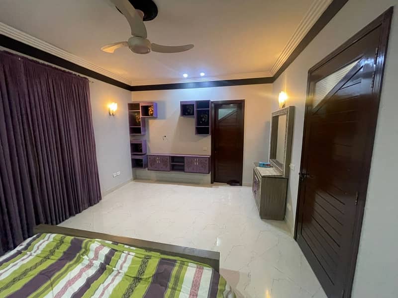 VIP LAVISH FURNISHED BUNGALOW FOR RENT FULLY RENUWATED AVAILABLE FOR LOUNG TIME 17