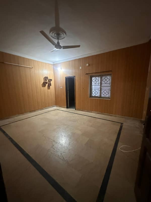 Portion for rent location ayub calony 3bed tv lounge darwing room kithen 3bath kichan seprat water tanks sperat bijli gass miter bijli gass available 0