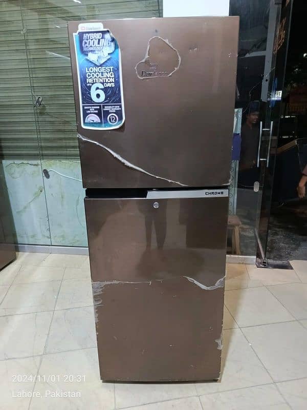 Dolan's fridge model 9191 echrome good condition call (0312)4645208/ 1