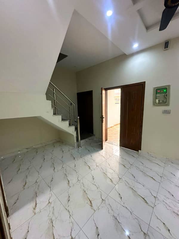 5-Marla Brand New Double Storey Modern Design House A + Construction Hot Location For Sale In New Lahore City Near To Bahria Town Lahore LDA Approved Society 1