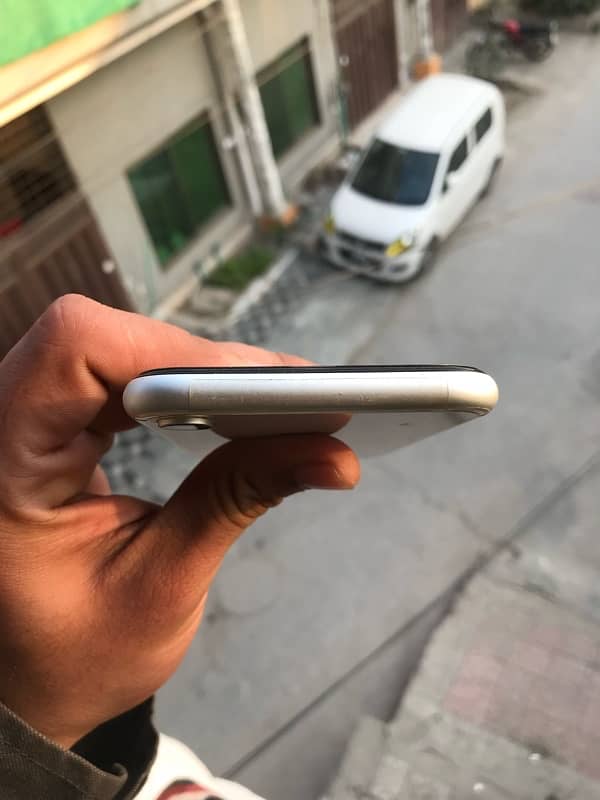 iphone xr 1