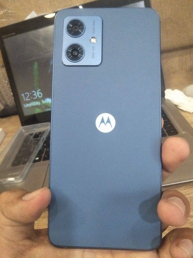 Motorola Moto g54 10/10 condition 38k 1