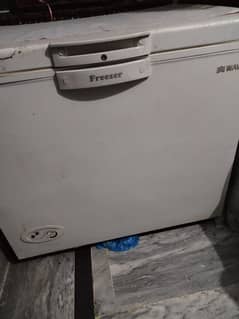 waves one door deep freezer in mint condition