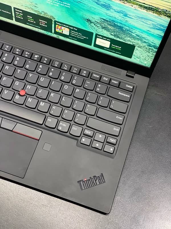 Lenovo X1 Carbon Gen 8 | i7 10th gen | 16gb | 256gb | LAPTOP 7